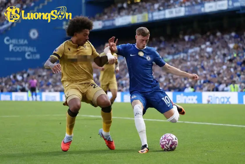 Chelsea sẽ có chuyến làm khách khó khăn trước West Ham. (Ảnh: Internet)