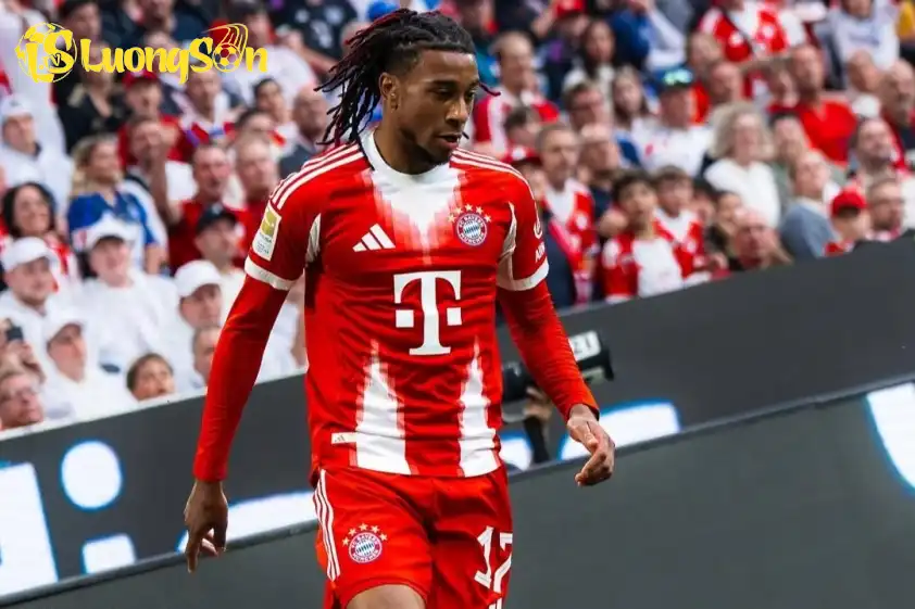 Olise đang được Real Madrid nhắm đến. Ảnh: CLB Olise đang được Real Madrid nhắm đến.