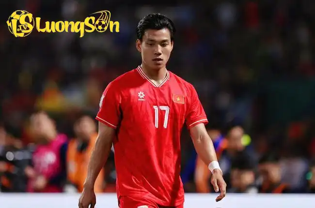 Hậu vệ phải của ĐT Việt Nam sẽ phải nghỉ thi đấu tới 7 tháng