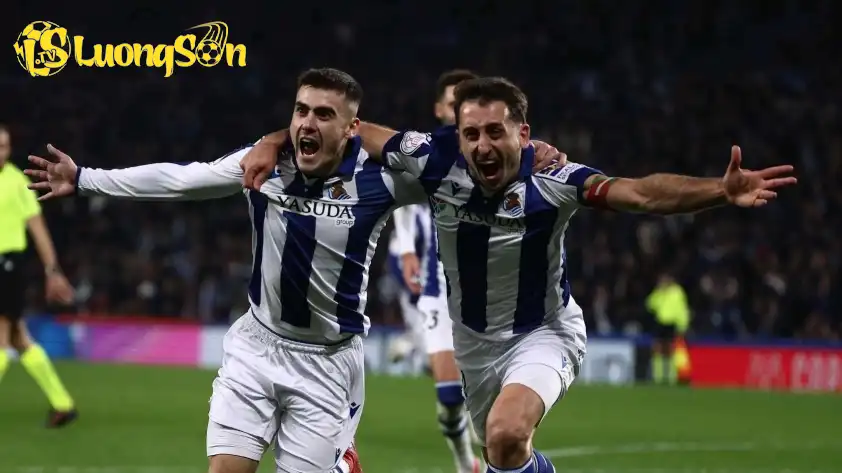 Real Sociedad được dự đoán sẽ nối dài chuỗi chiến thắng khi hành quân đến sân của Elche. Real Sociedad được dự đoán sẽ nối dài chuỗi chiến thắng khi hành quân đến sân của Elche.